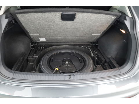 Volkswagen Tiguan 2.0 TDI 4Motion R-Line DSG | Trekhaak | HUD |  Adapt. Cruise | CarPlay | Navi | Stoelverw.