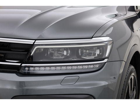 Volkswagen Tiguan 2.0 TDI 4Motion R-Line DSG | Trekhaak | HUD |  Adapt. Cruise | CarPlay | Navi | Stoelverw.