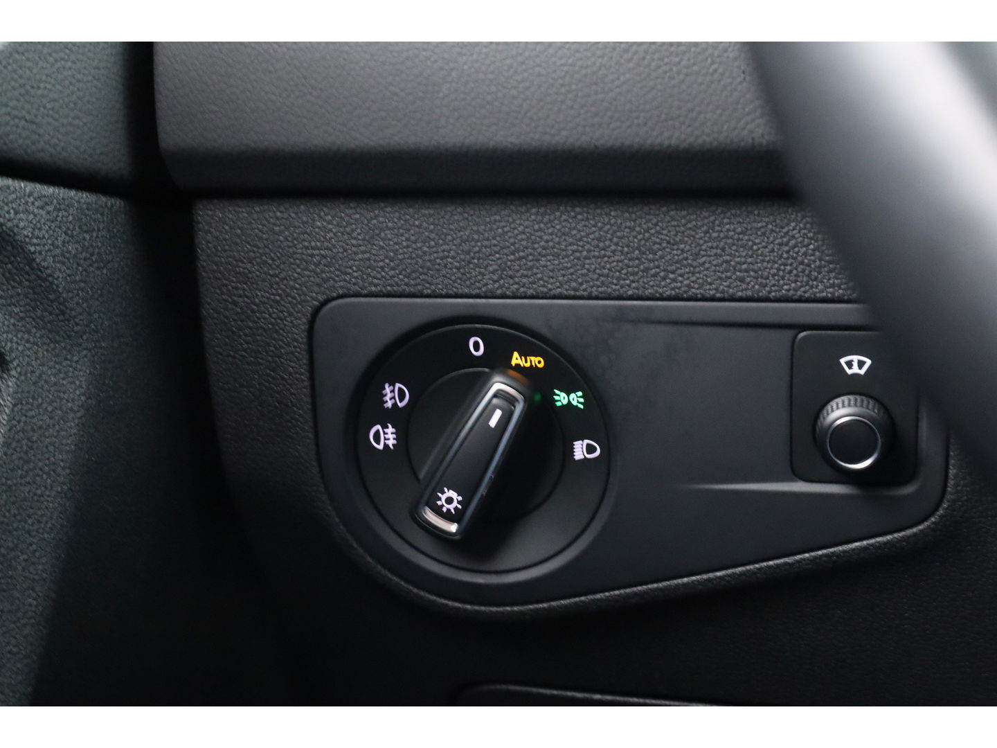 Volkswagen Tiguan 2.0 TDI 4Motion R-Line DSG | Trekhaak | HUD |  Adapt. Cruise | CarPlay | Navi | Stoelverw.