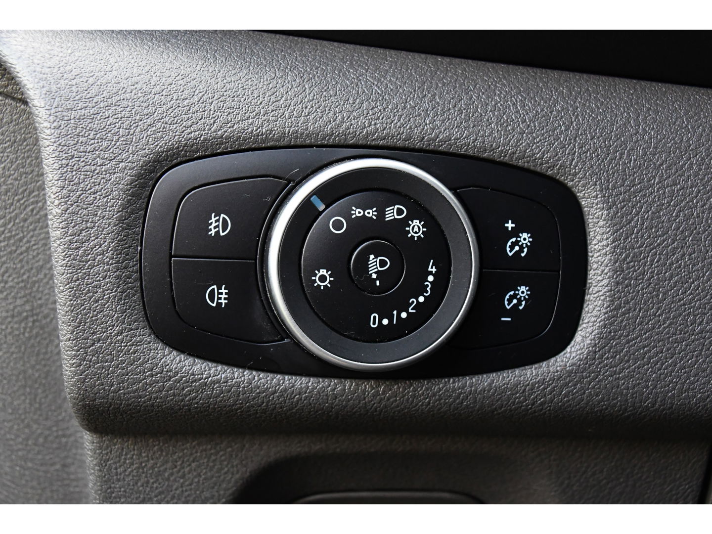 Ford Transit Custom 320 2.0 TDCI L2H1 Tourneo Adaptieve Cruise, 8 Persoons, Camera, 185pk, Carplay, Xenon, Leder, Full Options!