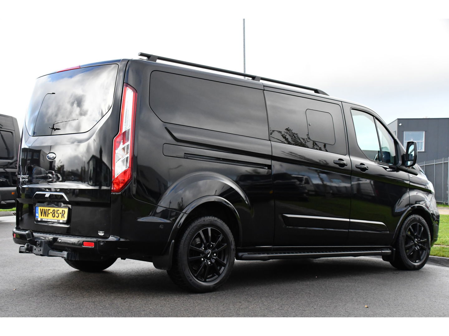 Ford Transit Custom 320 2.0 TDCI L2H1 Tourneo Adaptieve Cruise, 8 Persoons, Camera, 185pk, Carplay, Xenon, Leder, Full Options!