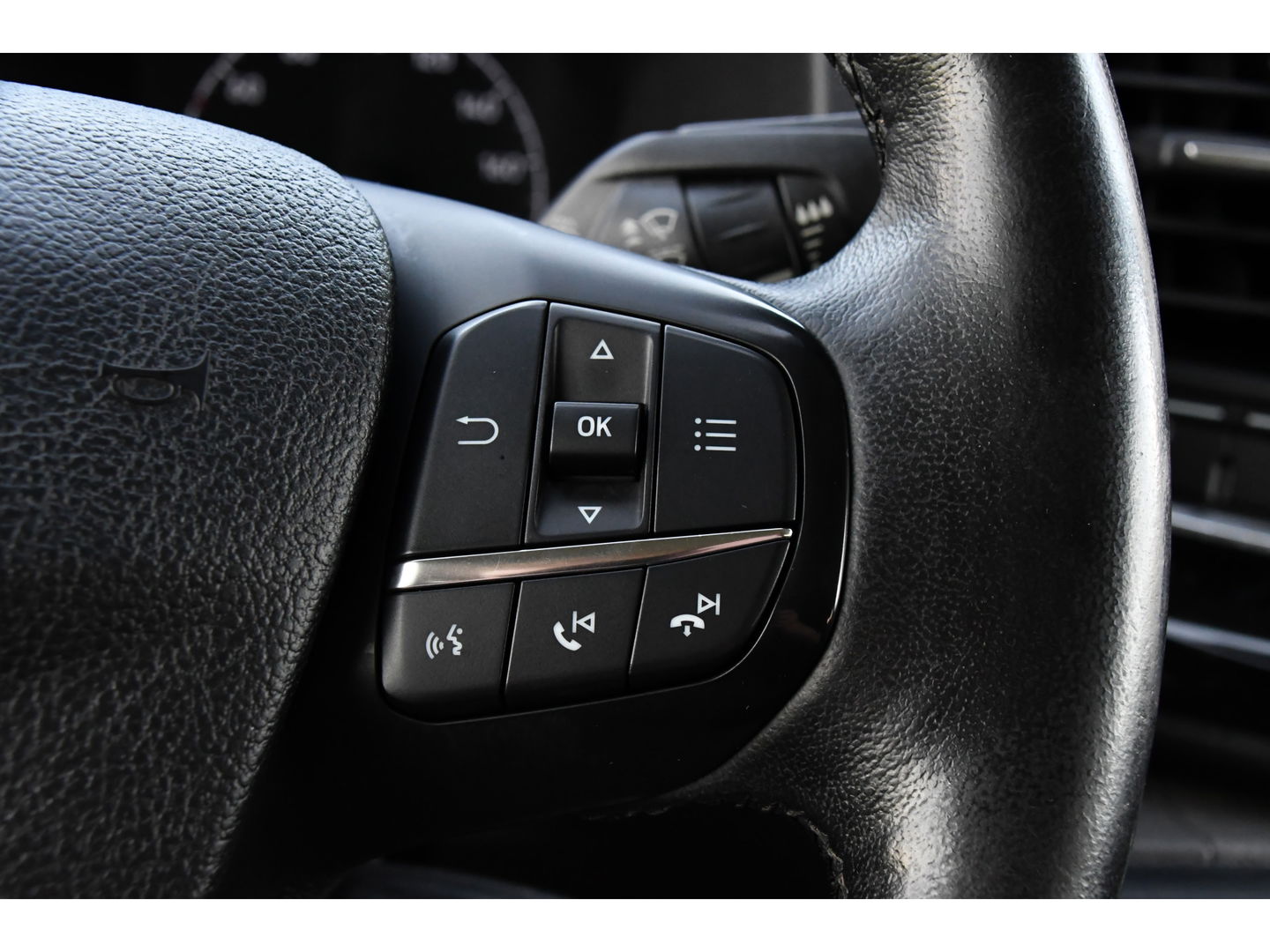 Ford Transit Custom 2.0 TDCI L1H1 Sport DC Camera, Cruise, Carplay, 170pk, Automaat, Leder, Trekhaak, Stoelverwarming, NAVI, Uniek!