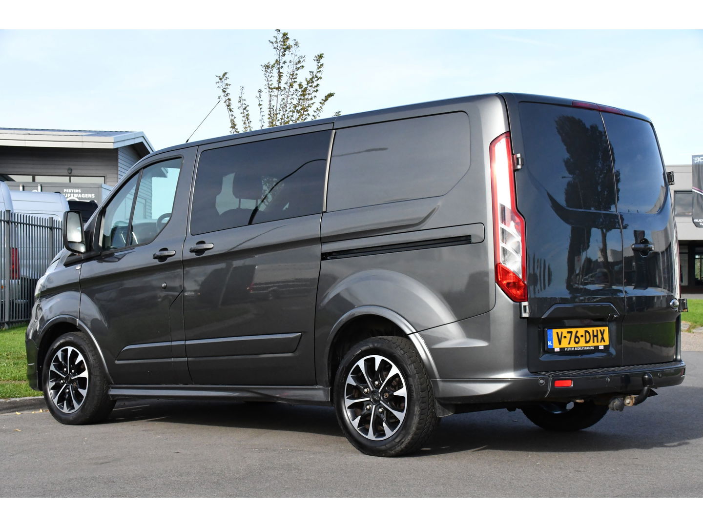 Ford Transit Custom 2.0 TDCI L1H1 Sport DC Camera, Cruise, Carplay, 170pk, Automaat, Leder, Trekhaak, Stoelverwarming, NAVI, Uniek!