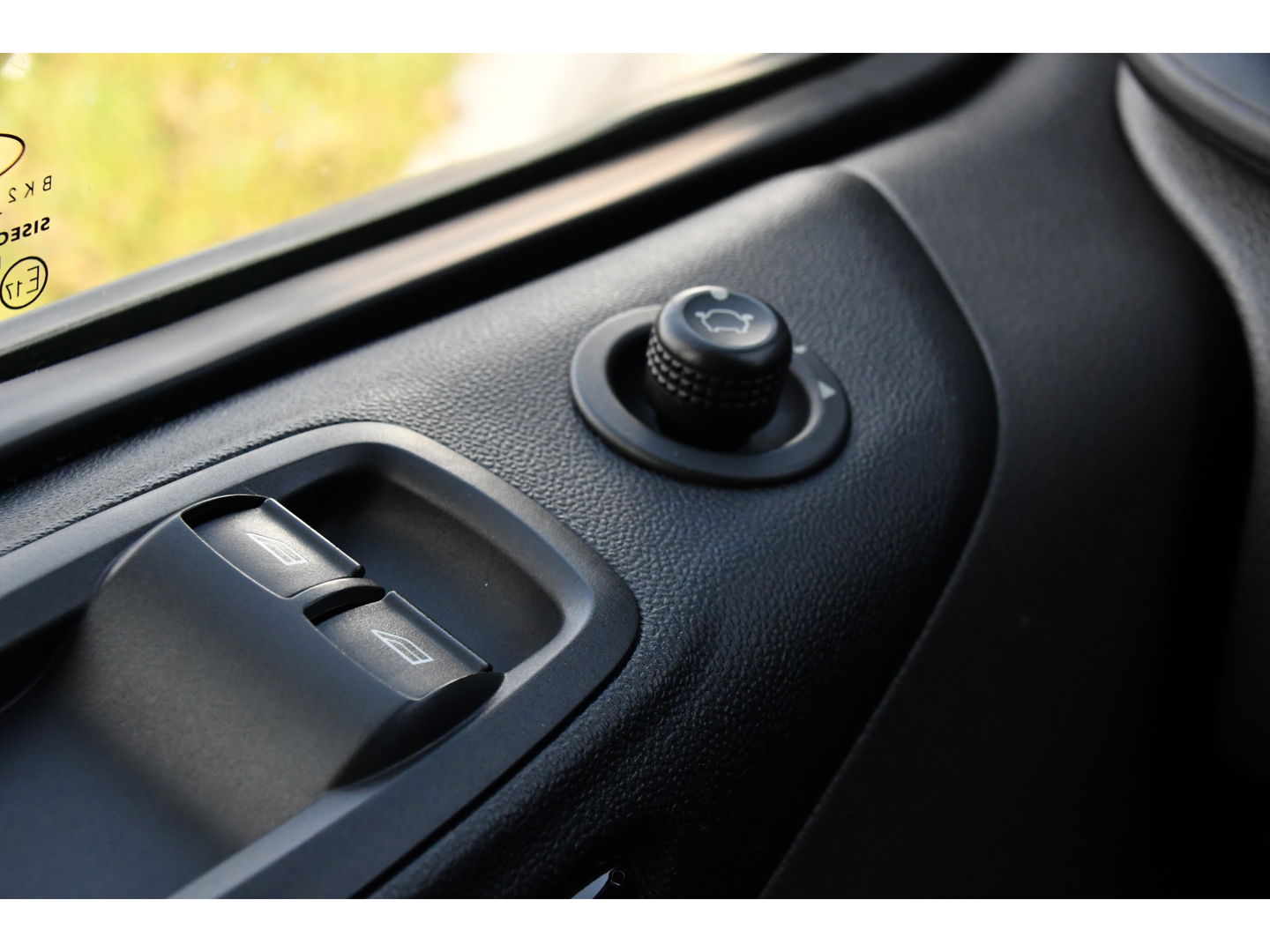 Ford Transit Custom 2.0 TDCI L1H1 Sport DC Camera, Cruise, Carplay, 170pk, Automaat, Leder, Trekhaak, Stoelverwarming, NAVI, Uniek!