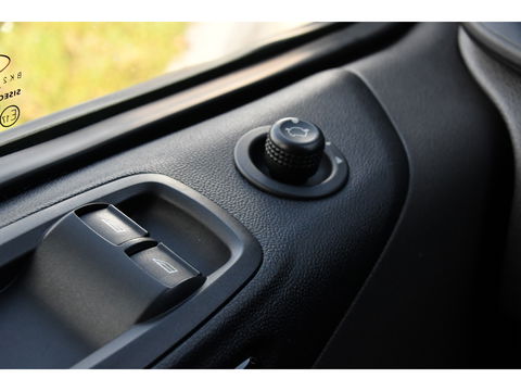 Ford Transit Custom 2.0 TDCI L1H1 Sport DC Camera, Cruise, Carplay, 170pk, Automaat, Leder, Trekhaak, Stoelverwarming, NAVI, Uniek!