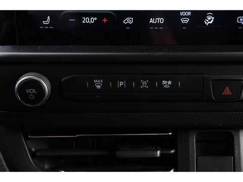 Ford E-Transit Cust. 340 L2H1 Limited 65 kWh DEMO, Virtual, Adaptieve Cruise, Camera, Carplay, Stoelverwarming, LED, 218pk, NAVI, Uniek!