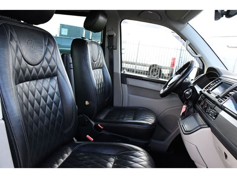 Volkswagen Transporter 2.0 TDI L2H1 DC Bulli Adaptieve Cruise, Carplay, EURO 6, Sensoren, Leder, LED, Automaat, Multimedia, Trekhaak, 2 x Schuifdeur, Uniek!