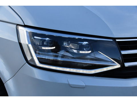 Volkswagen Transporter 2.0 TDI L2H1 DC Bulli Adaptieve Cruise, Carplay, EURO 6, Sensoren, Leder, LED, Automaat, Multimedia, Trekhaak, 2 x Schuifdeur, Uniek!