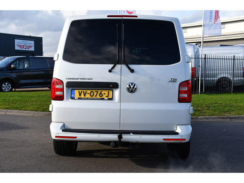 Volkswagen Transporter 2.0 TDI L2H1 DC Bulli Adaptieve Cruise, Carplay, EURO 6, Sensoren, Leder, LED, Automaat, Multimedia, Trekhaak, 2 x Schuifdeur, Uniek!