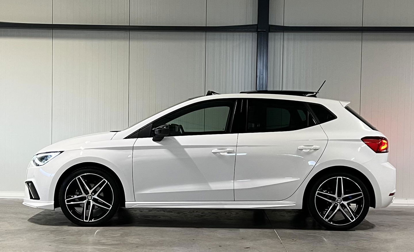 SEAT Ibiza 1.0 TSI FR Intense 116PK Pano Virtual Camera NAP