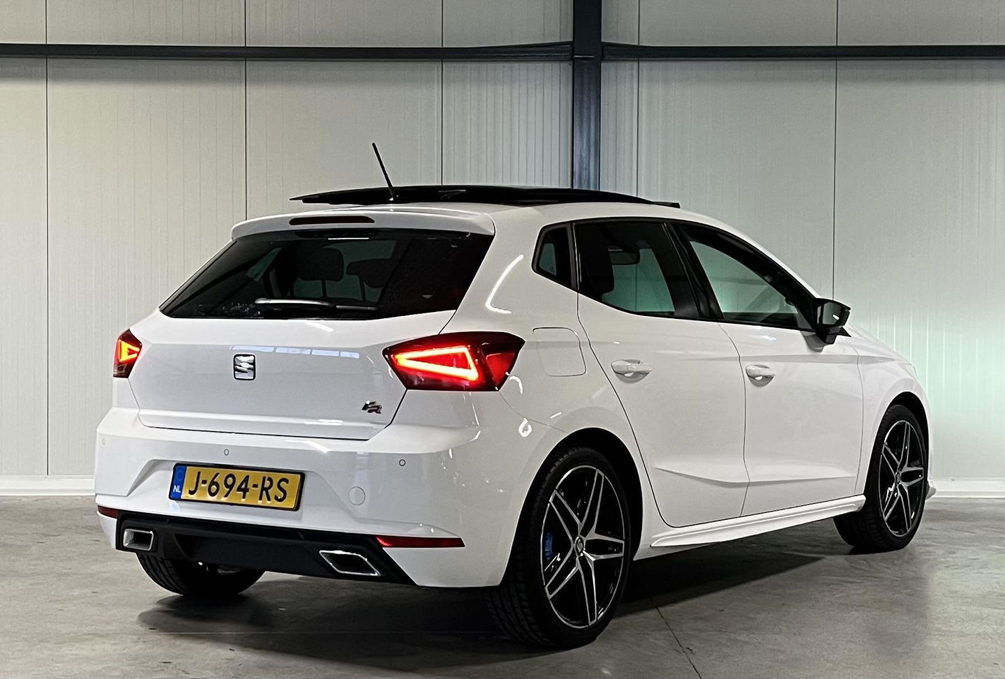 SEAT Ibiza 1.0 TSI FR Intense 116PK Pano Virtual Camera NAP
