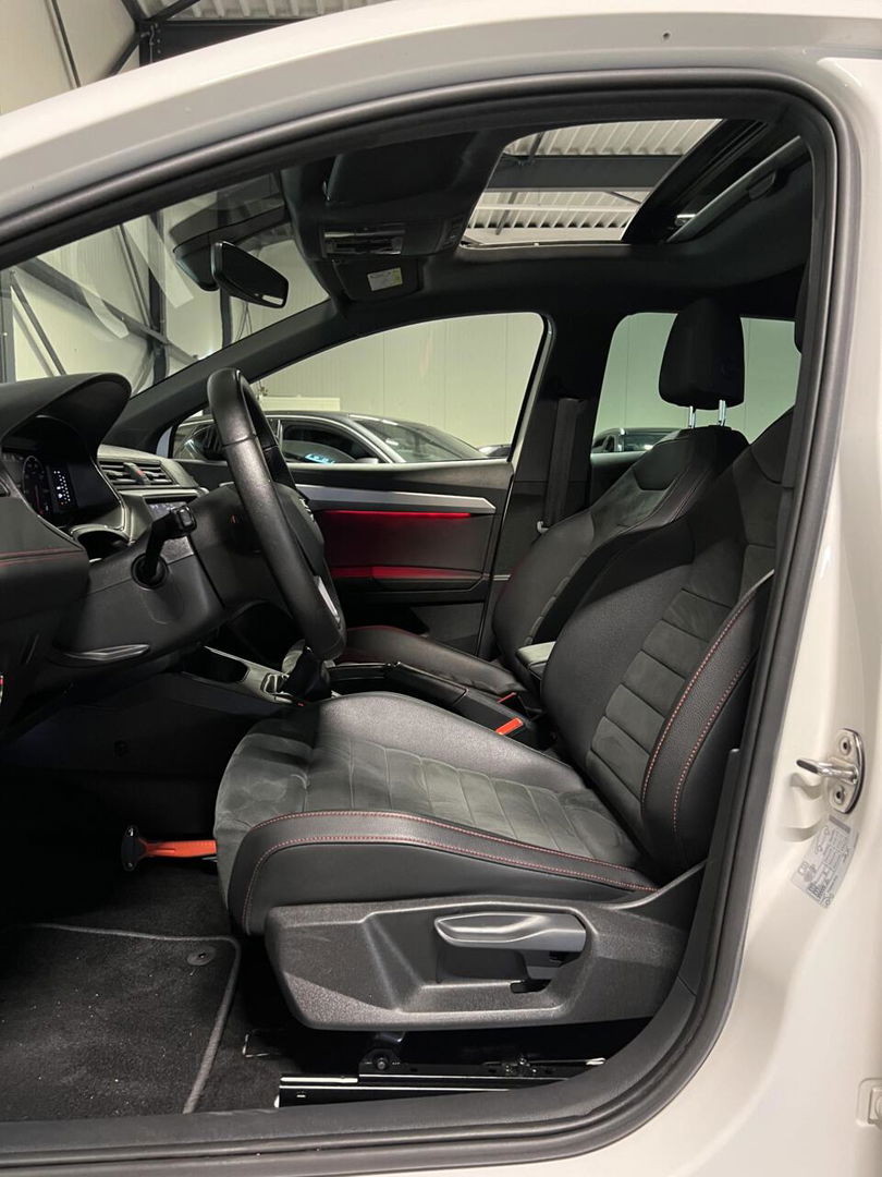 SEAT Ibiza 1.0 TSI FR Intense 116PK Pano Virtual Camera NAP