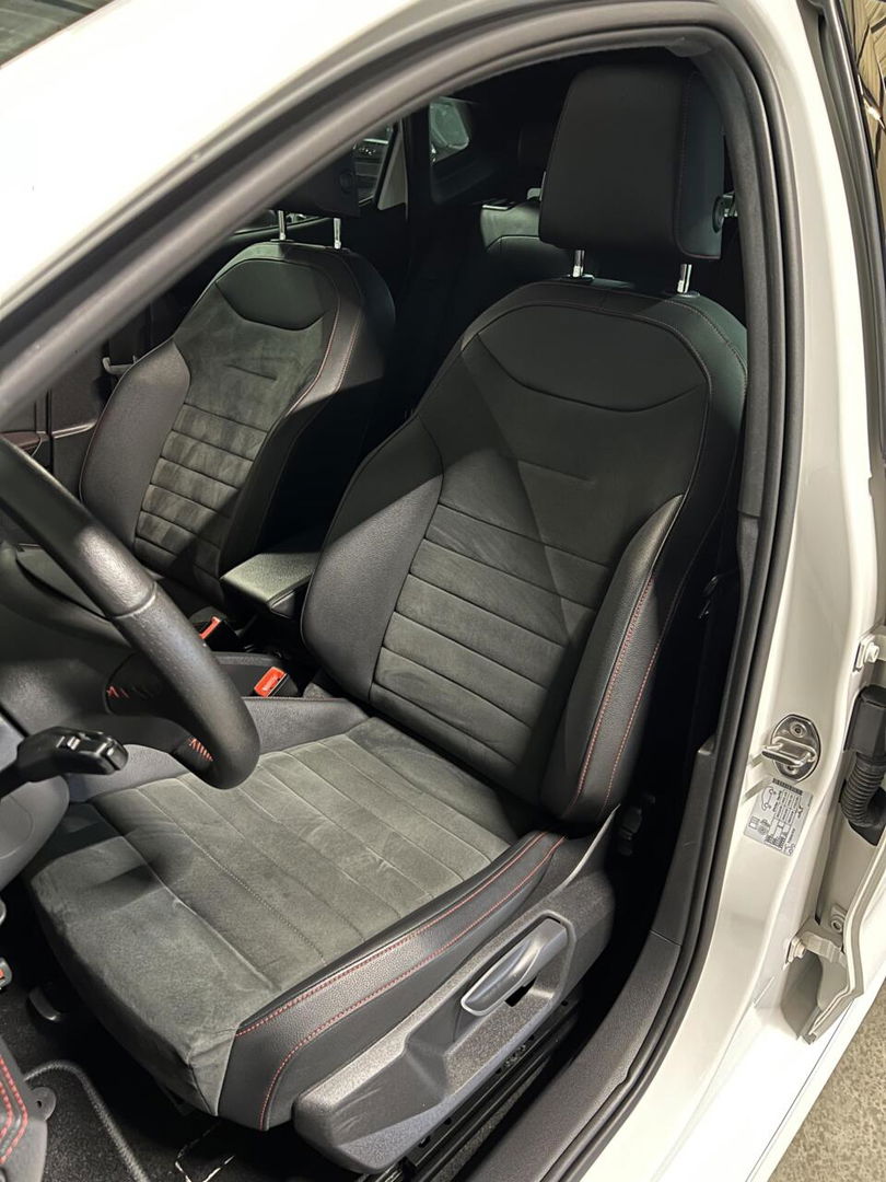 SEAT Ibiza 1.0 TSI FR Intense 116PK Pano Virtual Camera NAP