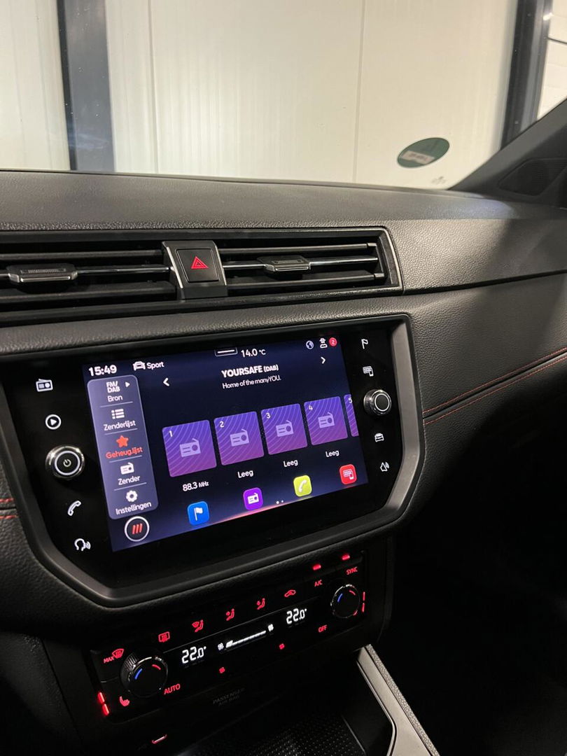 SEAT Ibiza 1.0 TSI FR Intense 116PK Pano Virtual Camera NAP