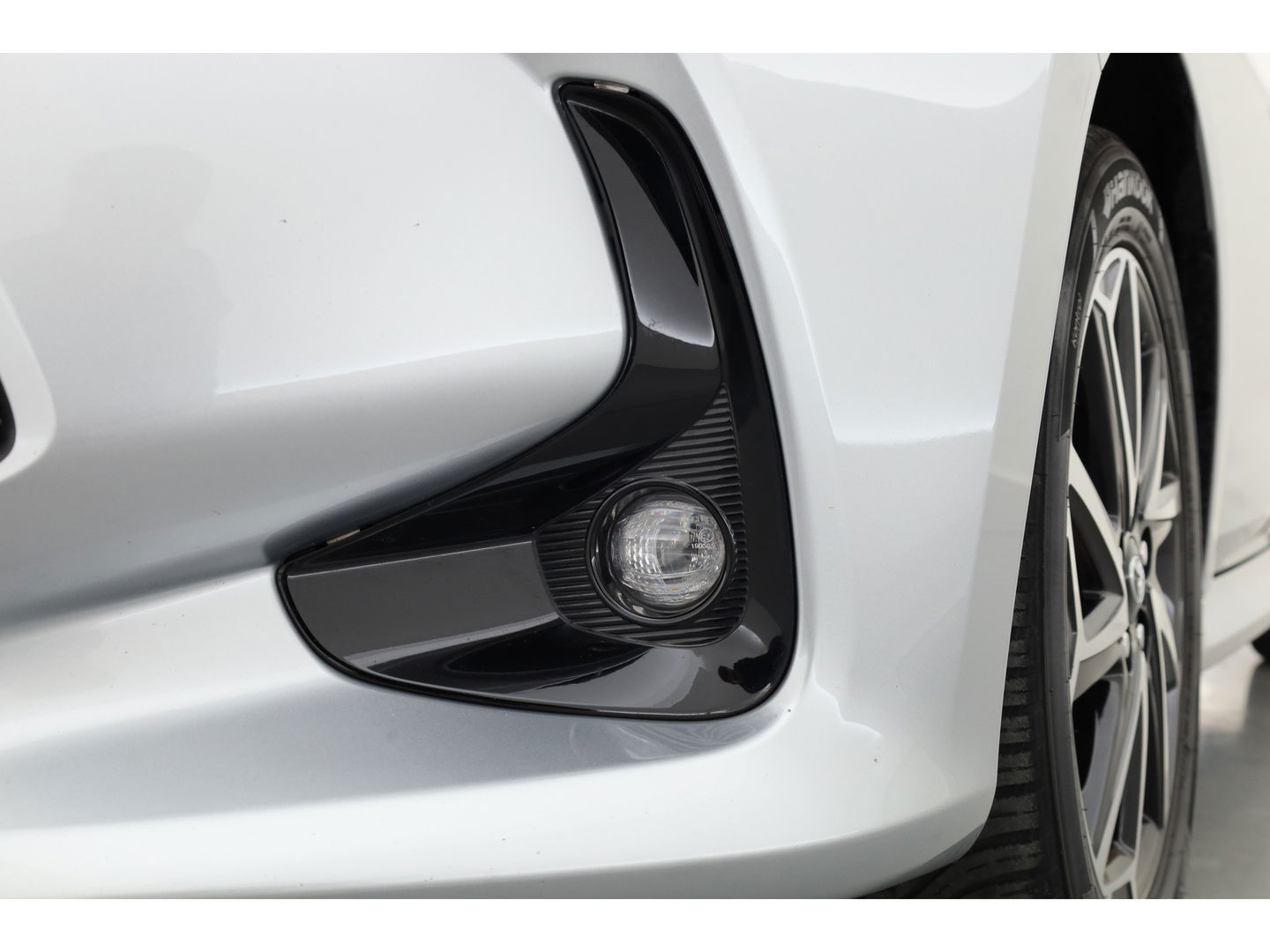 Toyota Yaris 1.5 Hybrid Dynamic | Apple CarPlay & Android Auto | Camera | Airco | Adapt. Cruise | Keyless