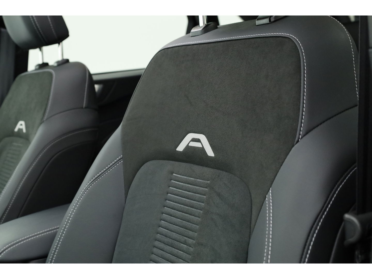 Ford Kuga 2.5 FHEV Active X | Pano | HUD | Winter pack | 360cam | Adapt. Cruise | 20'' | B&O Audio | Elek. Stoelen