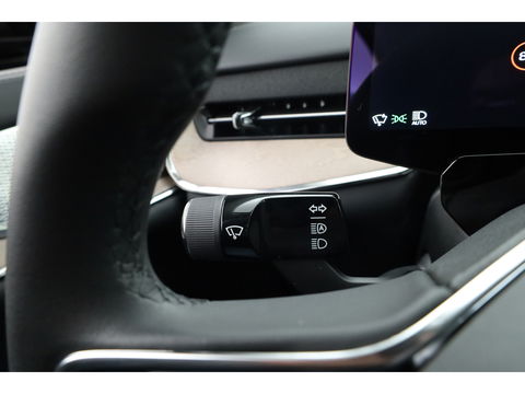 Volvo EX90 Twin Motor Plus 7p. 111 kWh | HUD | Luchtvering | Elek. Trekhaak | CarPlay | 360cam | B&W