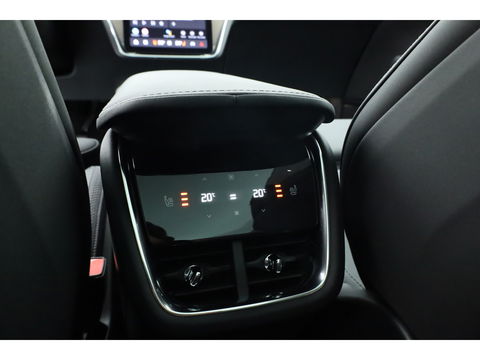 Volvo EX90 Twin Motor Plus 7p. 111 kWh | HUD | Luchtvering | Elek. Trekhaak | CarPlay | 360cam | B&W