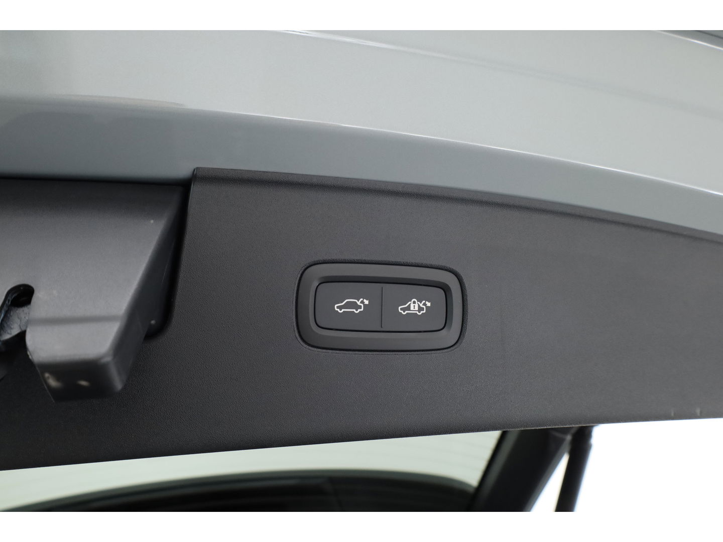 Volvo EX90 Twin Motor Plus 7p. 111 kWh | HUD | Luchtvering | Elek. Trekhaak | CarPlay | 360cam | B&W