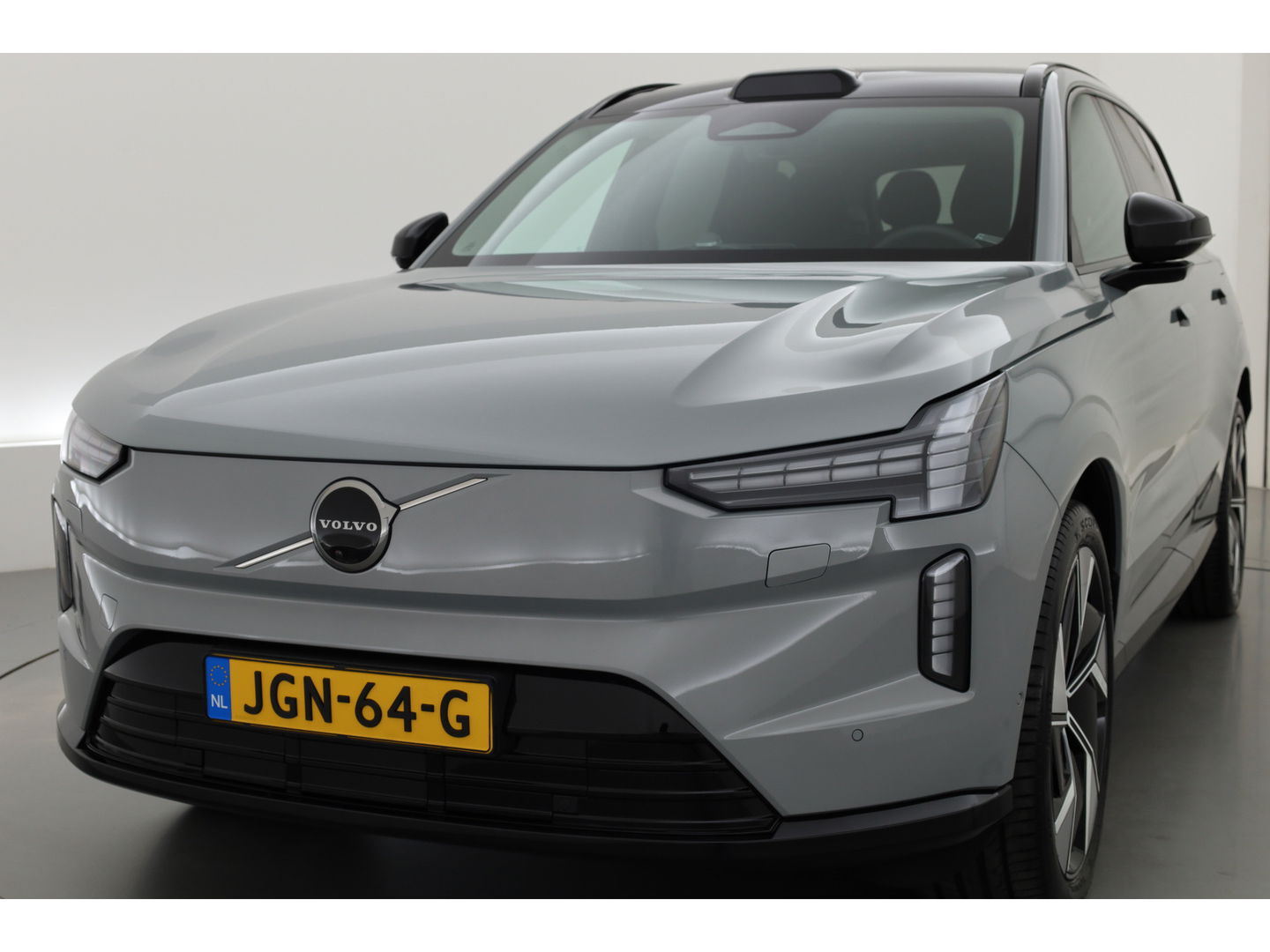 Volvo EX90 Twin Motor Plus 7p. 111 kWh | HUD | Luchtvering | Elek. Trekhaak | CarPlay | 360cam | B&W