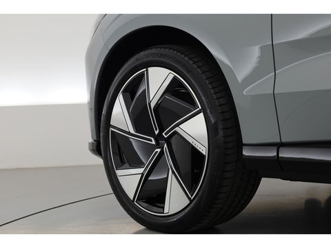 Volvo EX90 Twin Motor Plus 7p. 111 kWh | HUD | Luchtvering | Elek. Trekhaak | CarPlay | 360cam | B&W