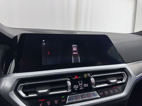 BMW 3-serie 320i High Executive M-Sportpack (INCL.BTW) *LEATHER-MICROFIBRE | FULL-LED | HEATED-SPORTSEATS | BLIND-SPOT | HIFI-SOUND | KEYLESS | NAVI-FULLMAP | ECC | PDC | CRUISE | 20''ALU*