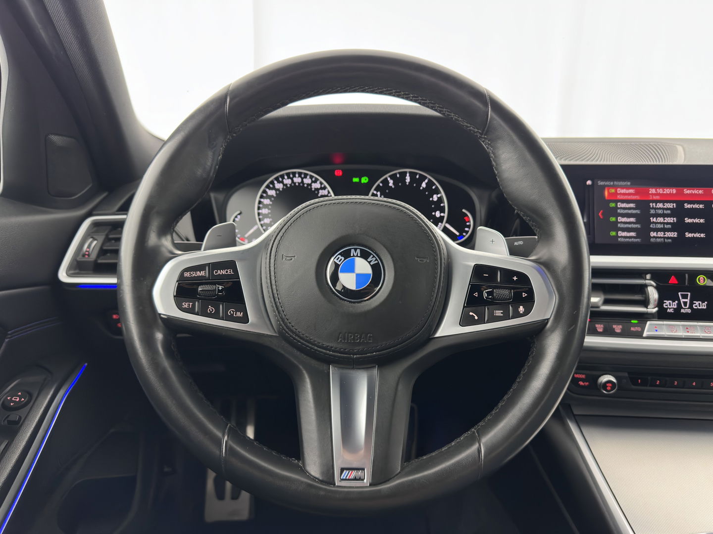 BMW 3-serie 320i High Executive M-Sportpack (INCL.BTW) *LEATHER-MICROFIBRE | FULL-LED | HEATED-SPORTSEATS | BLIND-SPOT | HIFI-SOUND | KEYLESS | NAVI-FULLMAP | ECC | PDC | CRUISE | 20''ALU*
