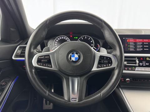 BMW 3-serie 320i High Executive M-Sportpack (INCL.BTW) *LEATHER-MICROFIBRE | FULL-LED | HEATED-SPORTSEATS | BLIND-SPOT | HIFI-SOUND | KEYLESS | NAVI-FULLMAP | ECC | PDC | CRUISE | 20''ALU*