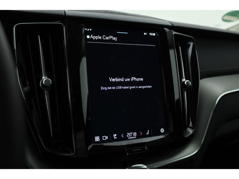 Volvo XC60 2.0 T8 Plug-in hybrid AWD Ultimate Dark | Head-up | 360 camera | Pano-dak | Stoel + stuurverw.