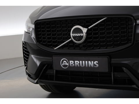 Volvo XC60 2.0 T8 Plug-in hybrid AWD Ultimate Dark | Head-up | 360 camera | Pano-dak | Stoel + stuurverw.