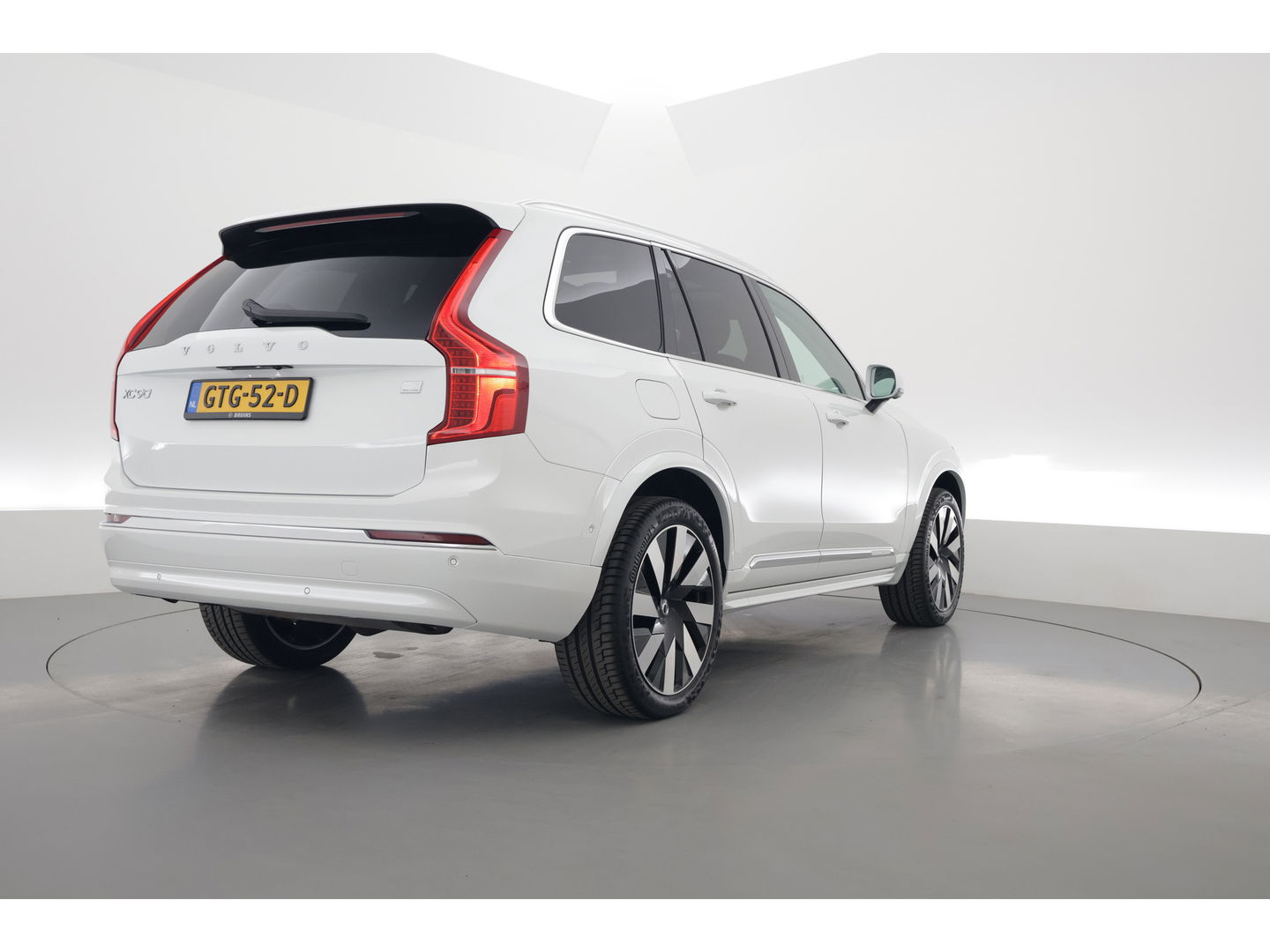 Volvo XC90 T8 Recharge Plus Bright | Pano | Pilot assist | Memory seats | 360cam | H&K | 21'' | Google info.