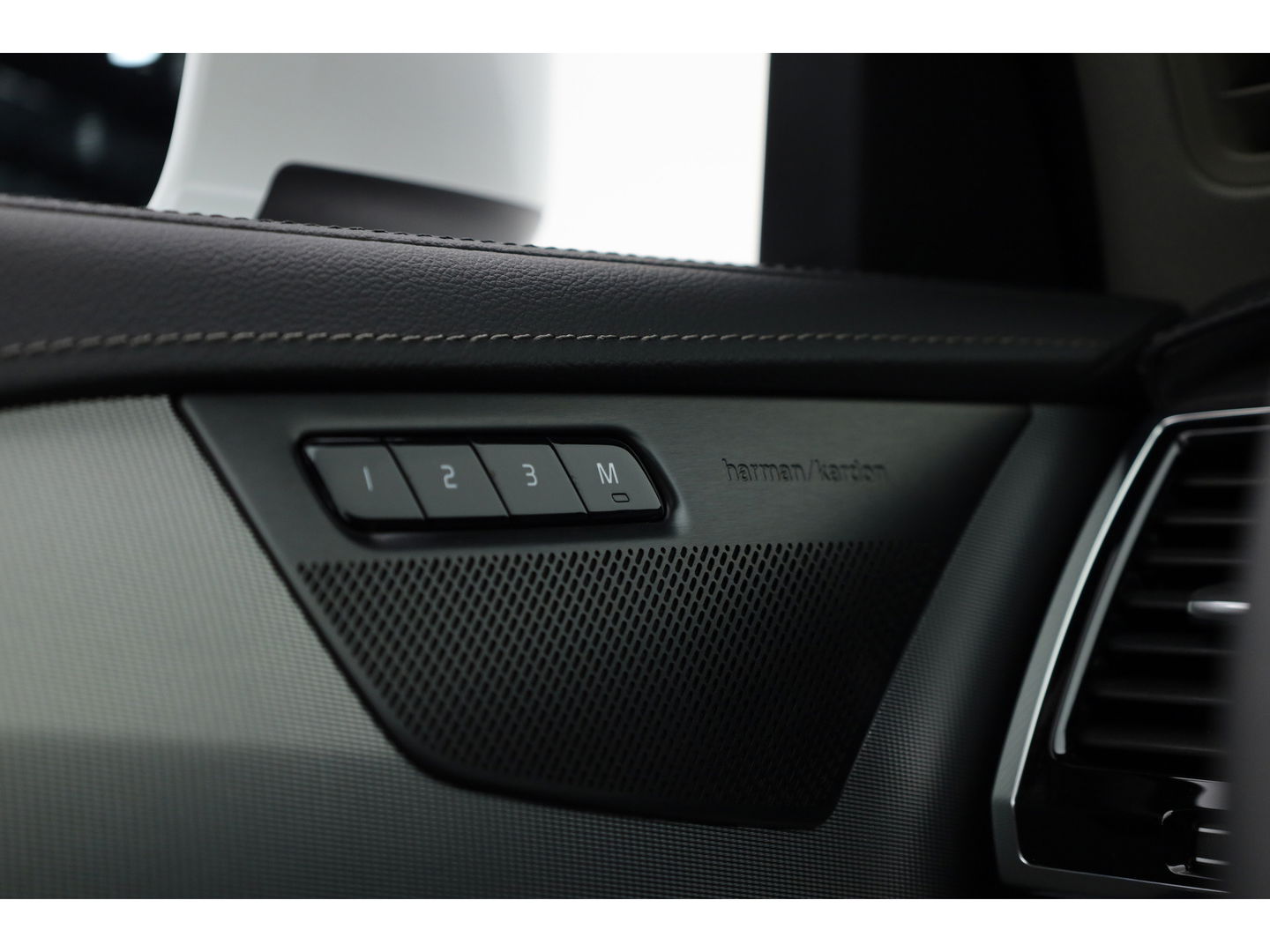 Volvo XC90 T8 Recharge Plus Bright | Pano | Pilot assist | Memory seats | 360cam | H&K | 21'' | Google info.