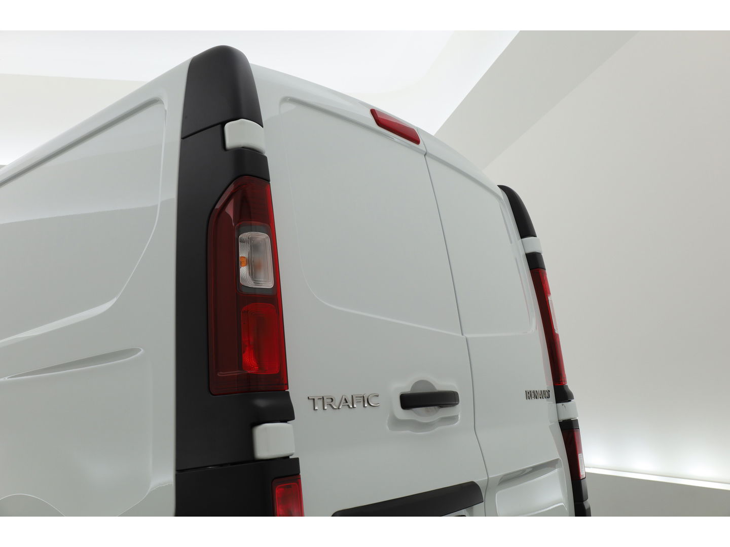 Renault Trafic 2.0 dCi 120 T29 L2H1 Comfort | Navi | Android Auto | Cruise | Airco | PDC A |