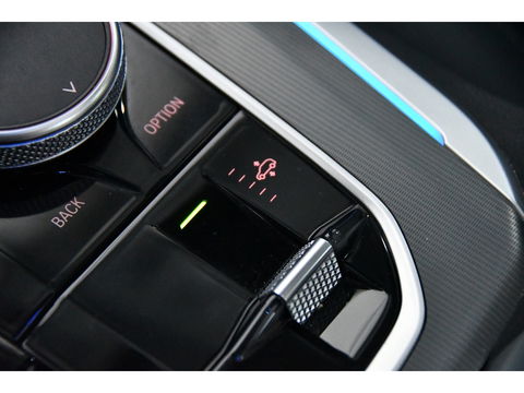 BMW X5 XDrive45e High Executive, Pano, Luchtvering, BTW