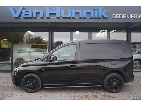 Volkswagen Caddy 2.0TDI 122PK DSG AUT Black Edition BPM VRIJ!! Apple Carplay, Camera, LED, 18" Velgen, Trekhaak C01