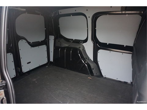 Volkswagen Caddy 2.0TDI 122PK DSG AUT Black Edition BPM VRIJ!! Apple Carplay, Camera, LED, 18" Velgen, Trekhaak C01