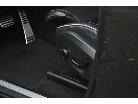 Volvo XC60 T6 Hybride Plus Dark Long Range | Camera | Stoel + Stuur Verwarming | Panormadak | BLIS |