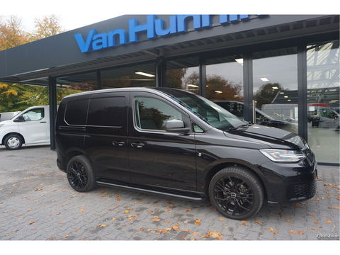 Volkswagen Caddy 2.0TDI 122PK DSG AUT Black Edition BPM VRIJ!! Apple Carplay, Camera, LED, 18" Velgen, Trekhaak C02