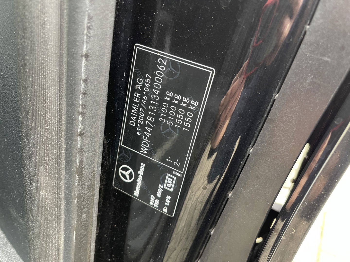 Mercedes-Benz V-Klasse 250d 190pk automaat Lang L2H1 DC 5 persoons Avantgarde / vaste prijs rijklaar € 39.950 marge / lease vanaf € 652 / zwart leer / electrische schuifdeuren / zwart metallic / burmester