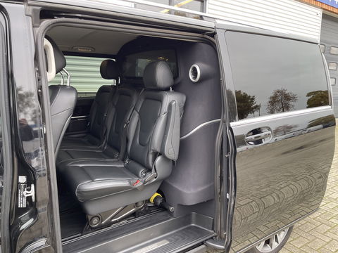 Mercedes-Benz V-Klasse 250d 190pk automaat Lang L2H1 DC 5 persoons Avantgarde / vaste prijs rijklaar € 39.950 marge / lease vanaf € 652 / zwart leer / electrische schuifdeuren / zwart metallic / burmester