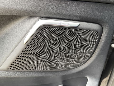 Mercedes-Benz V-Klasse 250d 190pk automaat Lang L2H1 DC 5 persoons Avantgarde / vaste prijs rijklaar € 39.950 marge / lease vanaf € 652 / zwart leer / electrische schuifdeuren / zwart metallic / burmester