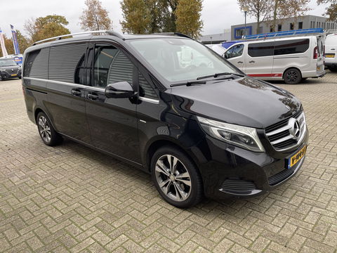 Mercedes-Benz V-Klasse 250d 190pk automaat Lang L2H1 DC 5 persoons Avantgarde / vaste prijs rijklaar € 39.950 marge / lease vanaf € 652 / zwart leer / electrische schuifdeuren / zwart metallic / burmester