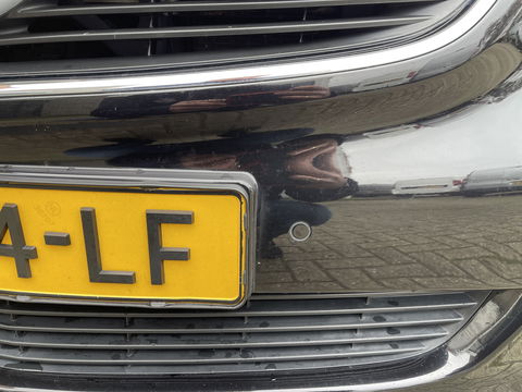 Mercedes-Benz V-Klasse 250d 190pk automaat Lang L2H1 DC 5 persoons Avantgarde / vaste prijs rijklaar € 39.950 marge / lease vanaf € 652 / zwart leer / electrische schuifdeuren / zwart metallic / burmester