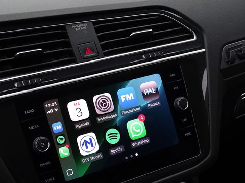 Volkswagen Tiguan 1.5 TSI 150PK automaat / Highline / R-line / LED *NAP*