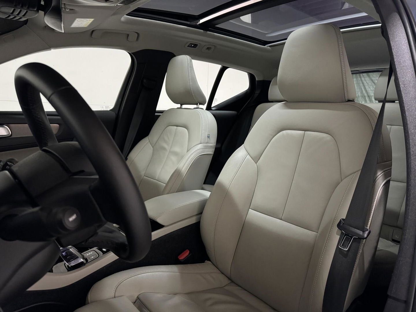 Volvo XC40 1.5 T4 Recharge Inscription Pano Leer Carplay Camera