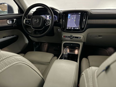 Volvo XC40 1.5 T4 Recharge Inscription Pano Leer Carplay Camera