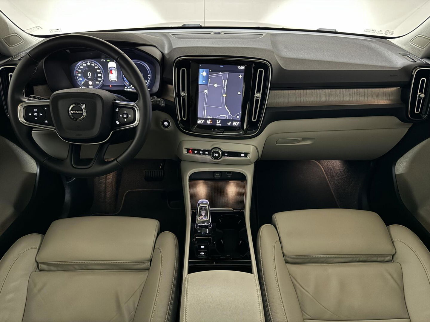 Volvo XC40 1.5 T4 Recharge Inscription Pano Leer Carplay Camera