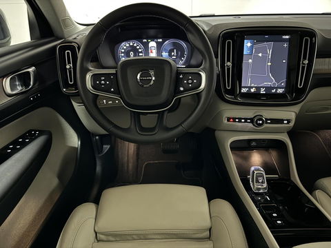 Volvo XC40 1.5 T4 Recharge Inscription Pano Leer Carplay Camera