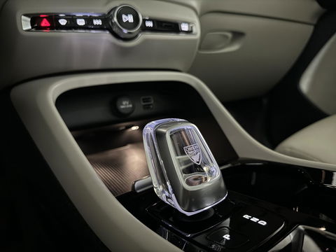 Volvo XC40 1.5 T4 Recharge Inscription Pano Leer Carplay Camera