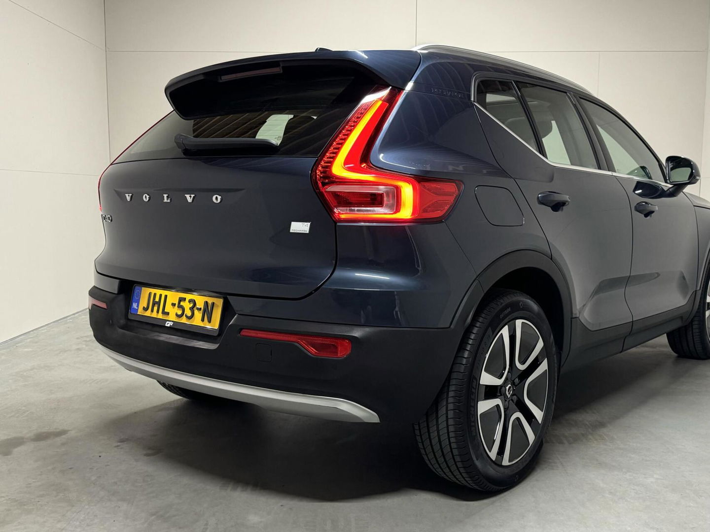 Volvo XC40 1.5 T4 Recharge Inscription Pano Leer Carplay Camera